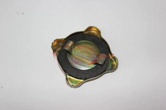 Крышка горловины масляной (металл) ГАЗ-2410,3302 дв.ЗМЗ-402 24-1009146